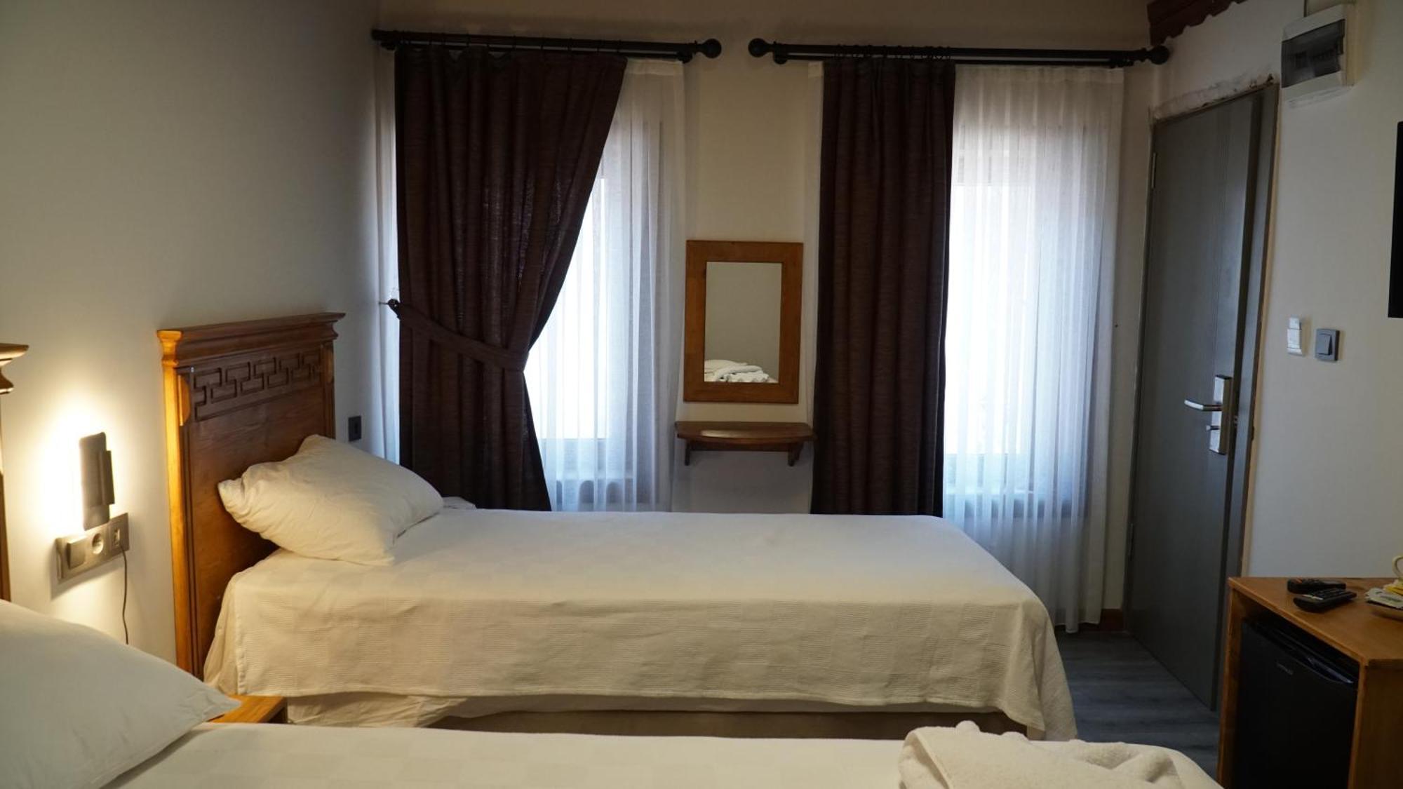 Pikan Ephesus Selçuk Bagian luar foto