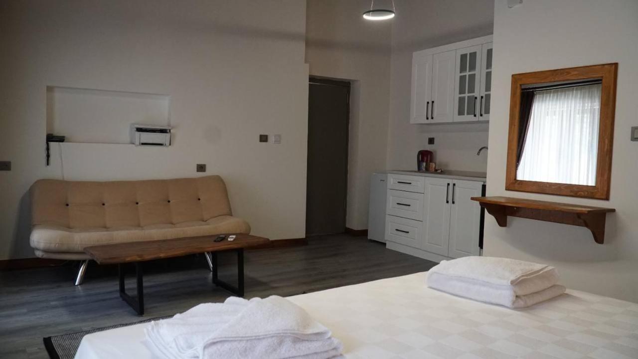 Pikan Ephesus Selçuk Bagian luar foto